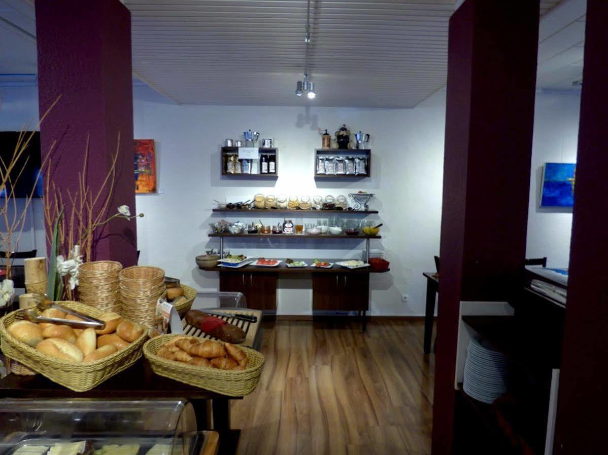 丁斯拉肯艺术酒店 外观 照片