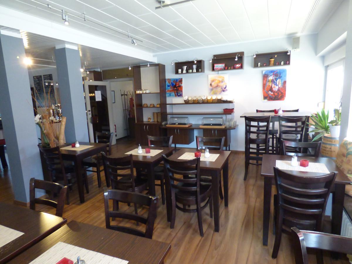 丁斯拉肯艺术酒店 外观 照片