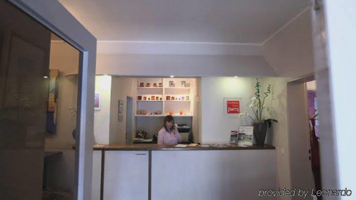 丁斯拉肯艺术酒店 外观 照片