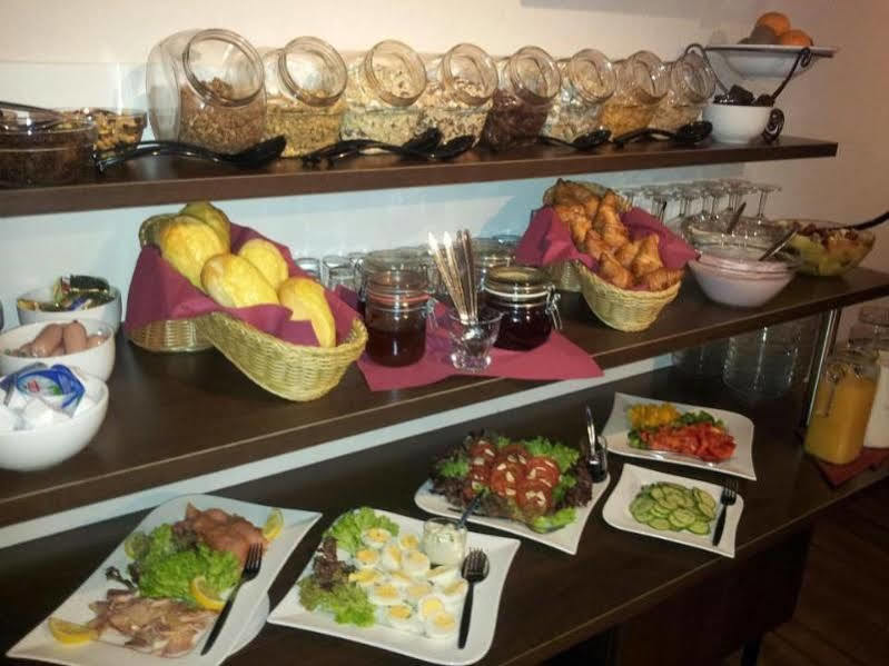 丁斯拉肯艺术酒店 外观 照片